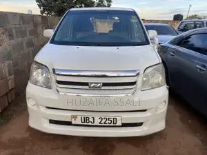 Toyota Noah 2006 White