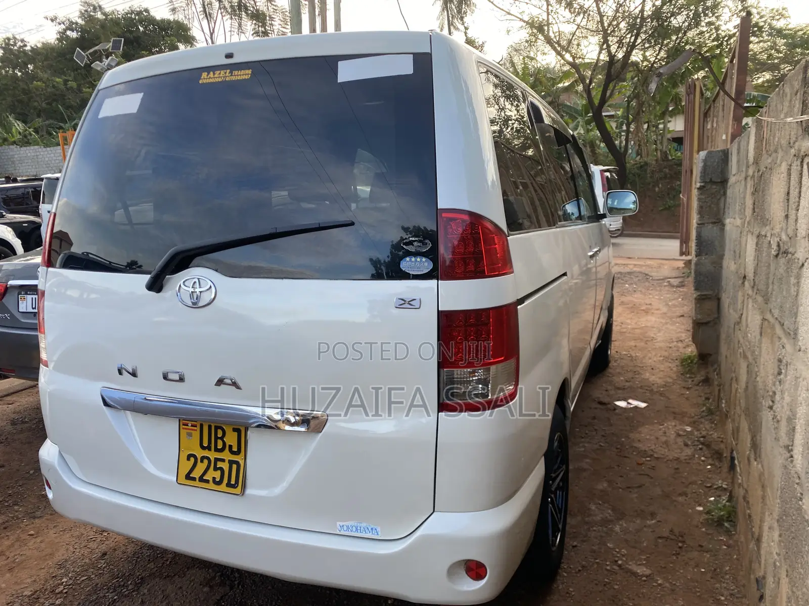 Toyota Noah 2006 White
