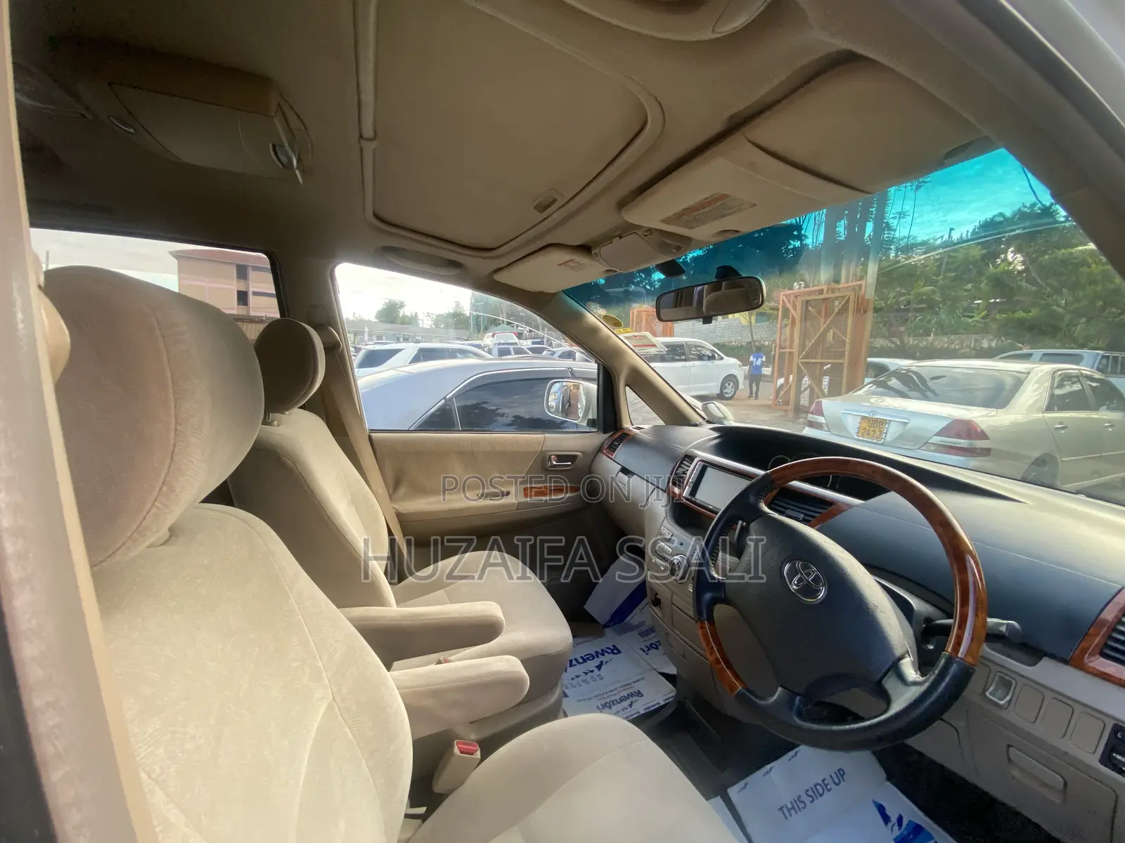 Toyota Noah 2006 White