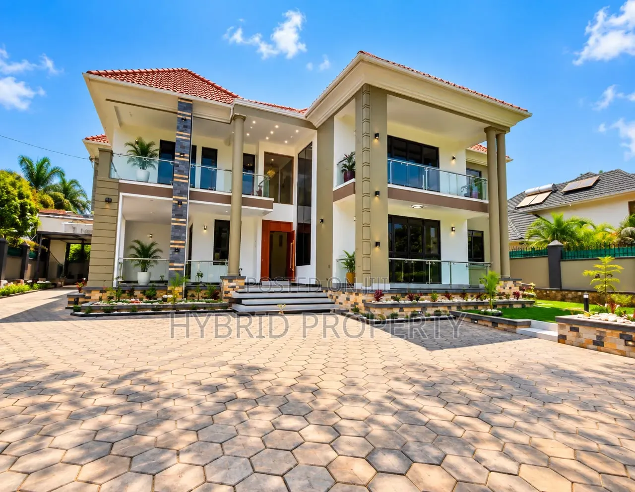 6bdrm Mansion in Bwebajja Akright, Ssisa for sale
