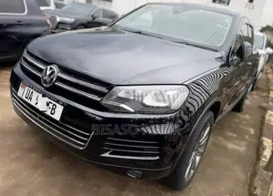 Volkswagen Touareg 2014 Black