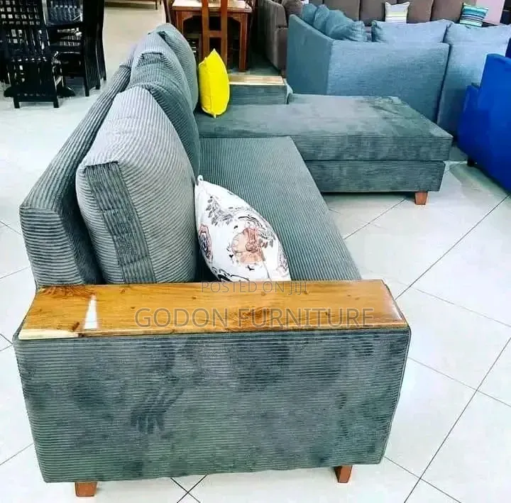 Long Lasting Sofa Set in Luxurious Design