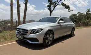 Mercedes-Benz E200 2017 Silver