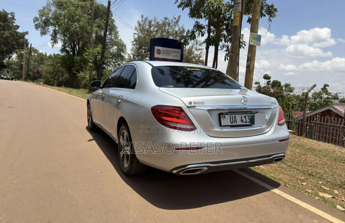 Mercedes-Benz E200 2017 Silver