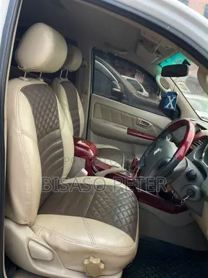 Toyota Hilux 2013 White