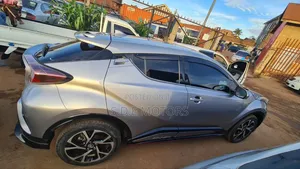 Toyota C-HR 2017 Silver