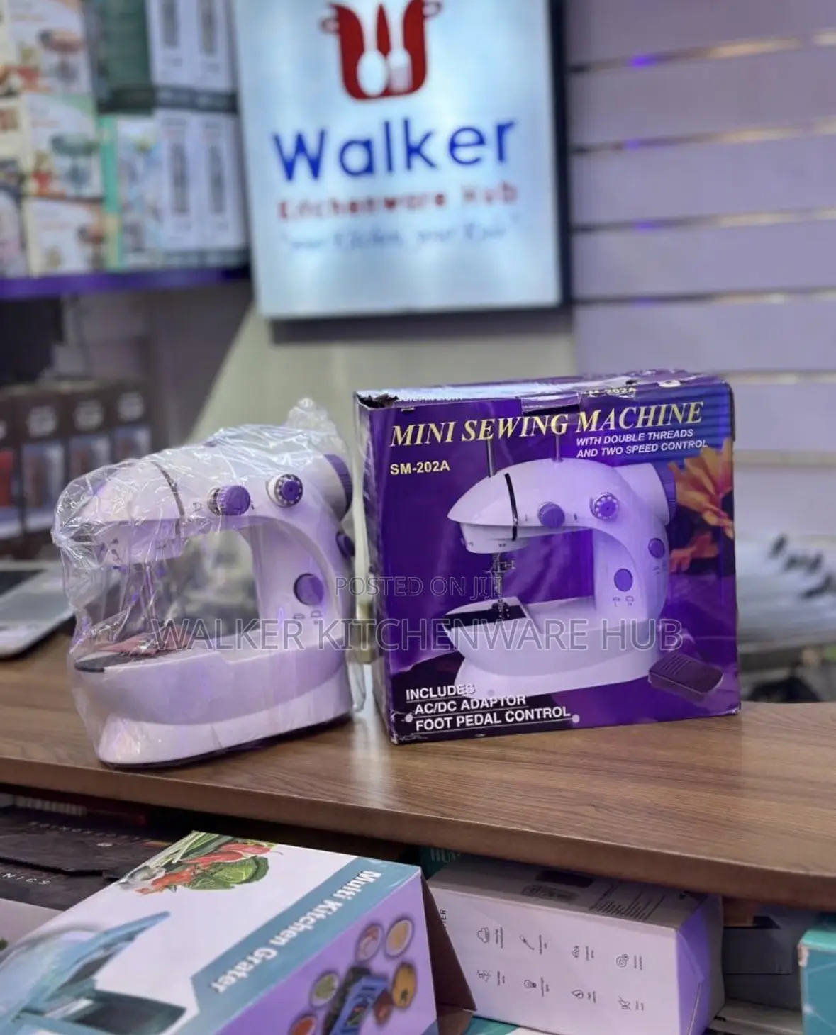 Min Sewing Machine With Double Threads Two Speed Control