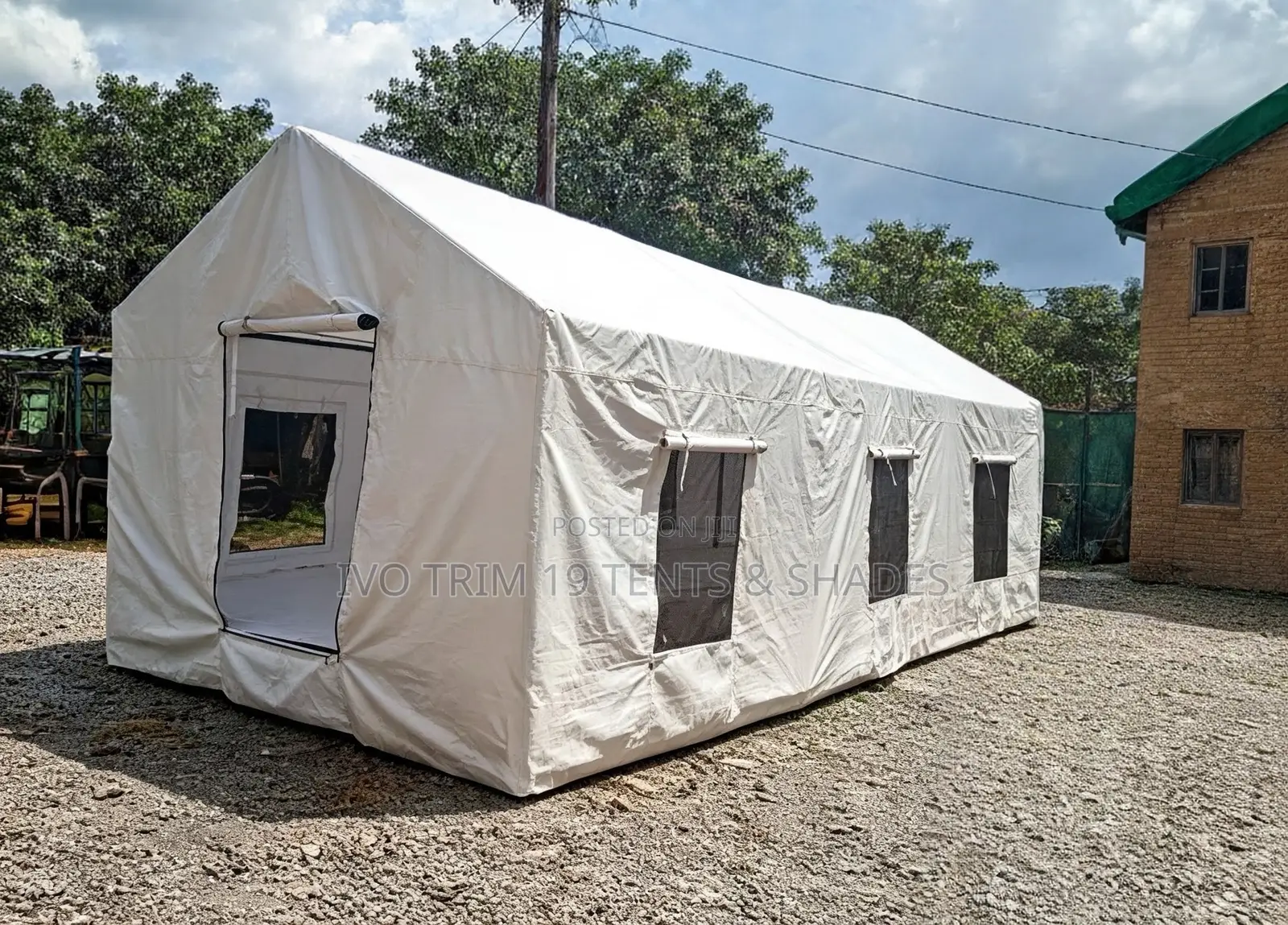 Shed-Style Field Shelter