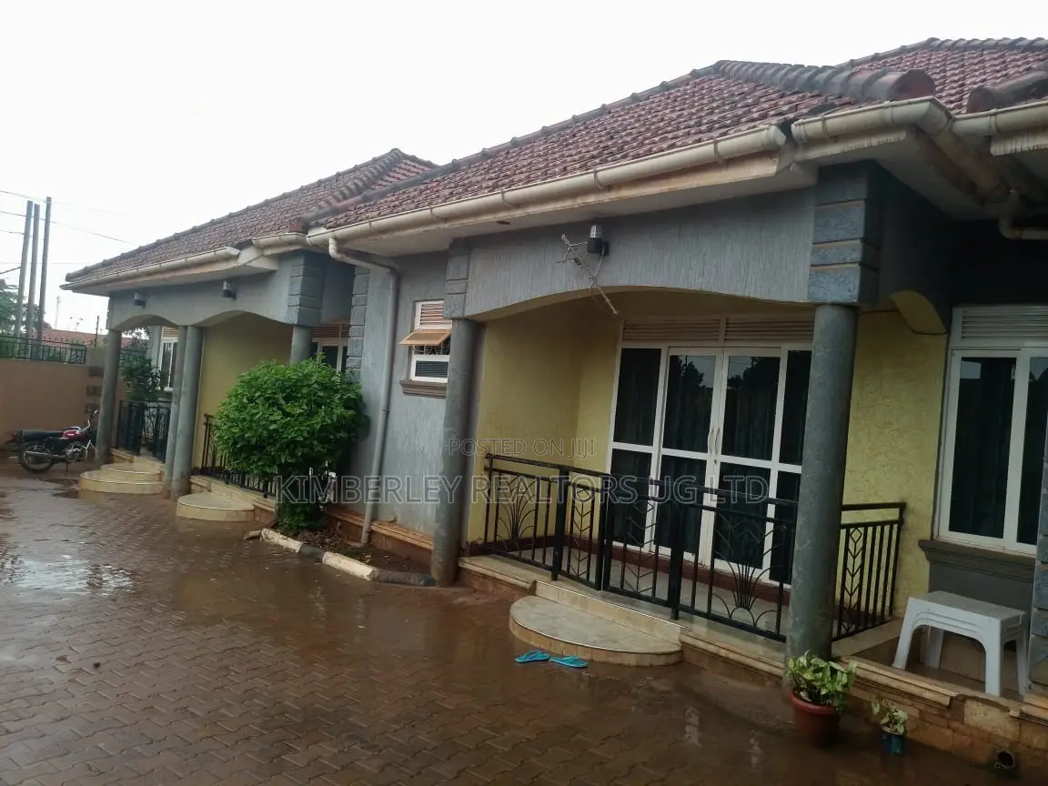 3bdrm Duplex in Kira for sale