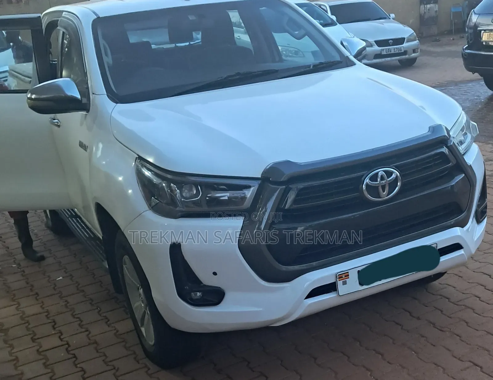 Toyota Hilux Revo Double Cab Deisel 2.4 AWD 2021 White