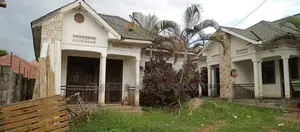 2bdrm House in Division A for sale