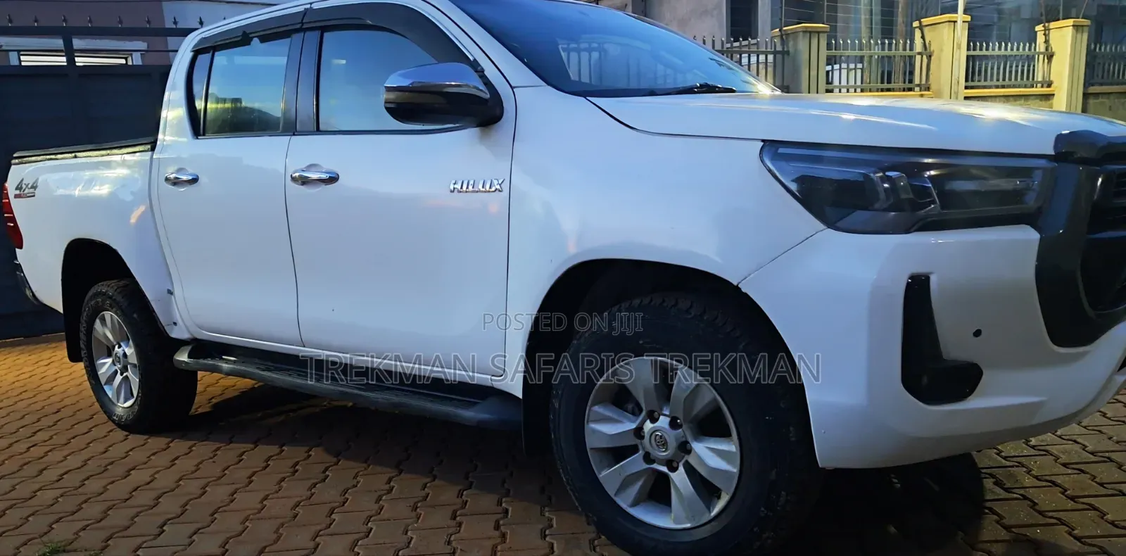Toyota Hilux Revo Double Cab Deisel 2.4 AWD 2021 White