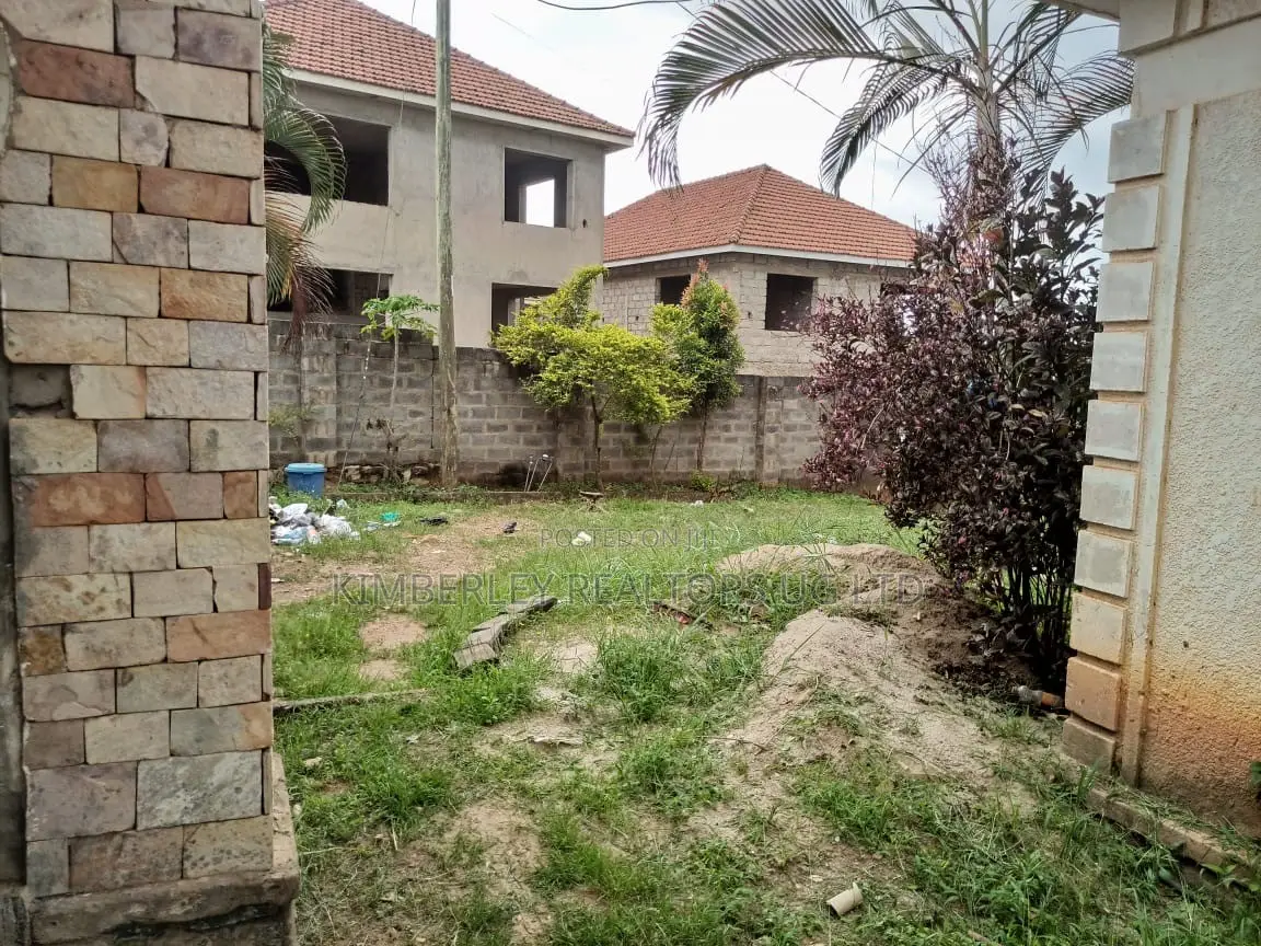 2bdrm House in Division A for sale