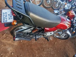 Bajaj Boxer 100 2026 Red