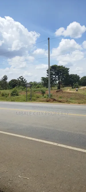1 Acer of Land for Sale in Naboa on Mbale Tirinyi High Way.