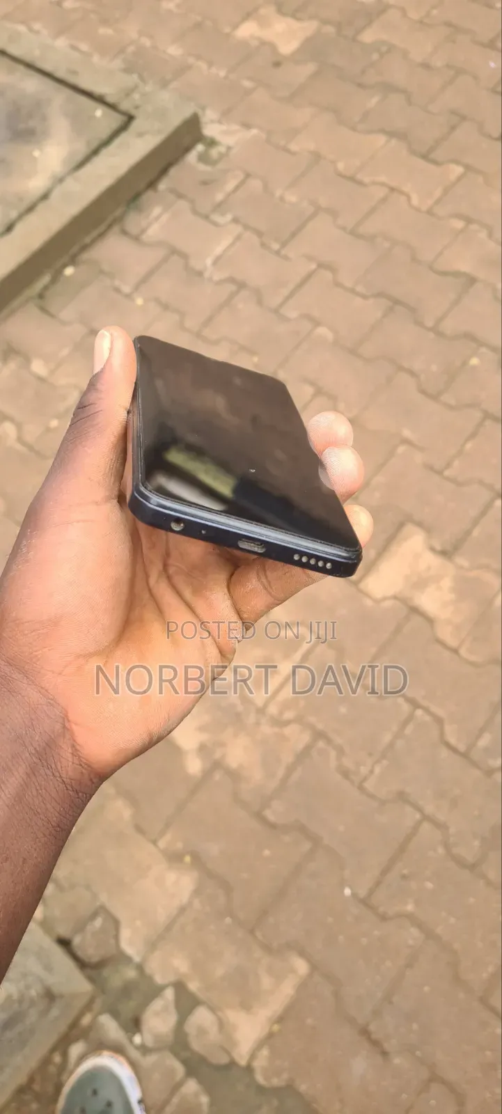 Itel A06 64 GB Black