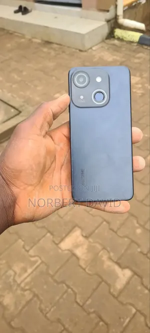 Itel A06 64 GB Black