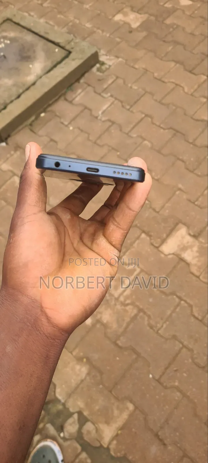 Itel A06 64 GB Black