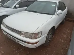 Toyota Corolla 180i GLE 1996 White