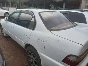 Toyota Corolla 180i GLE 1996 White
