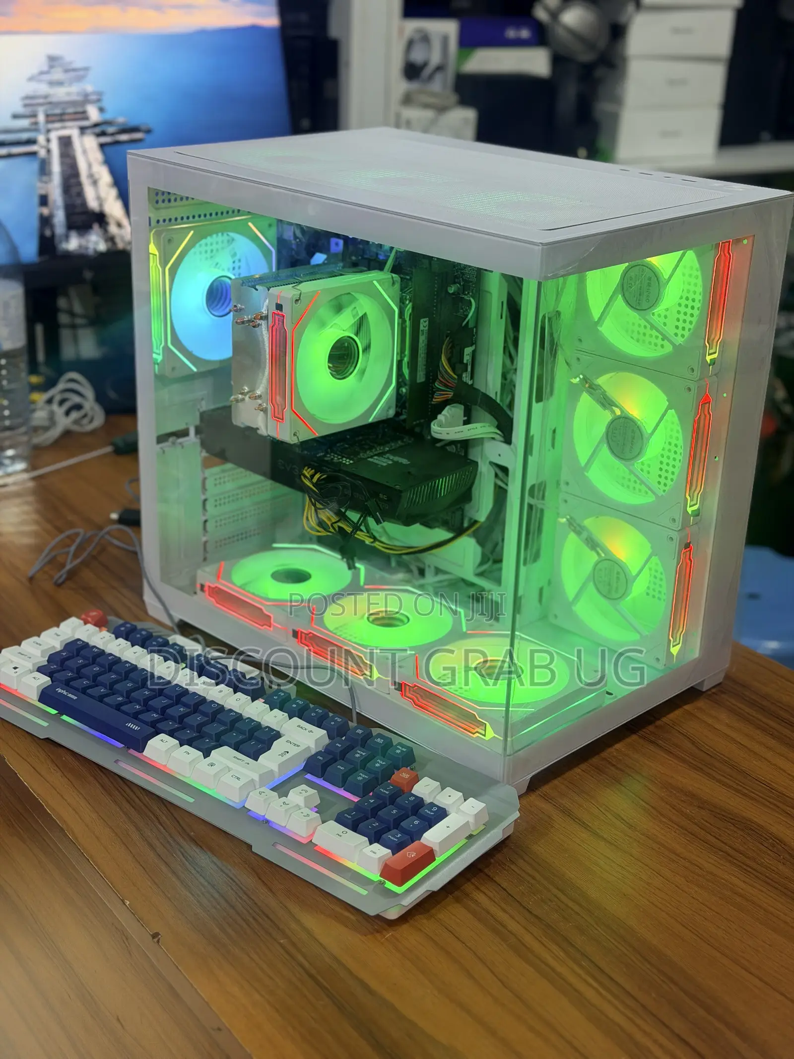 White Gaming PC Casing