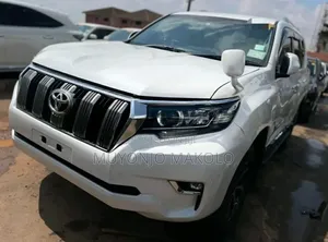 Toyota Land Cruiser Prado 2013 White