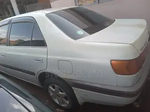 Toyota Corona Premio 1.8 FWD 1997 Pearl
