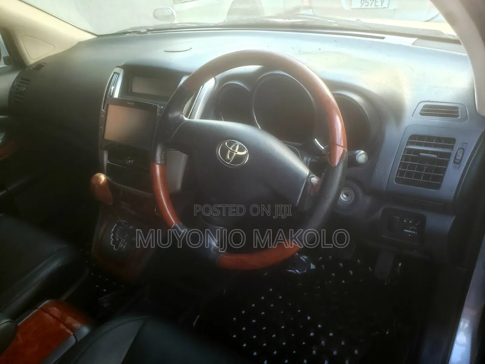 Toyota Harrier 2011 Silver