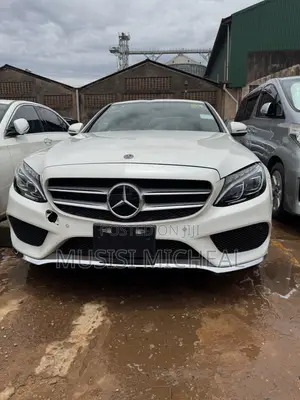 Mercedes-Benz C200 2017 White