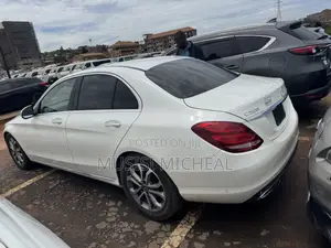 Mercedes-Benz C200 2017 White