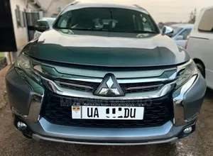 Mitsubishi Pajero Sport 2017 Gray