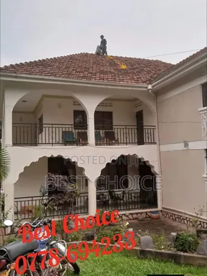 Roof Cleaning Excellence, Making Your Home Look Brand New.