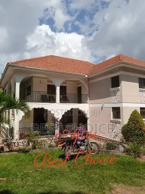 Roof Cleaning Excellence, Making Your Home Look Brand New.