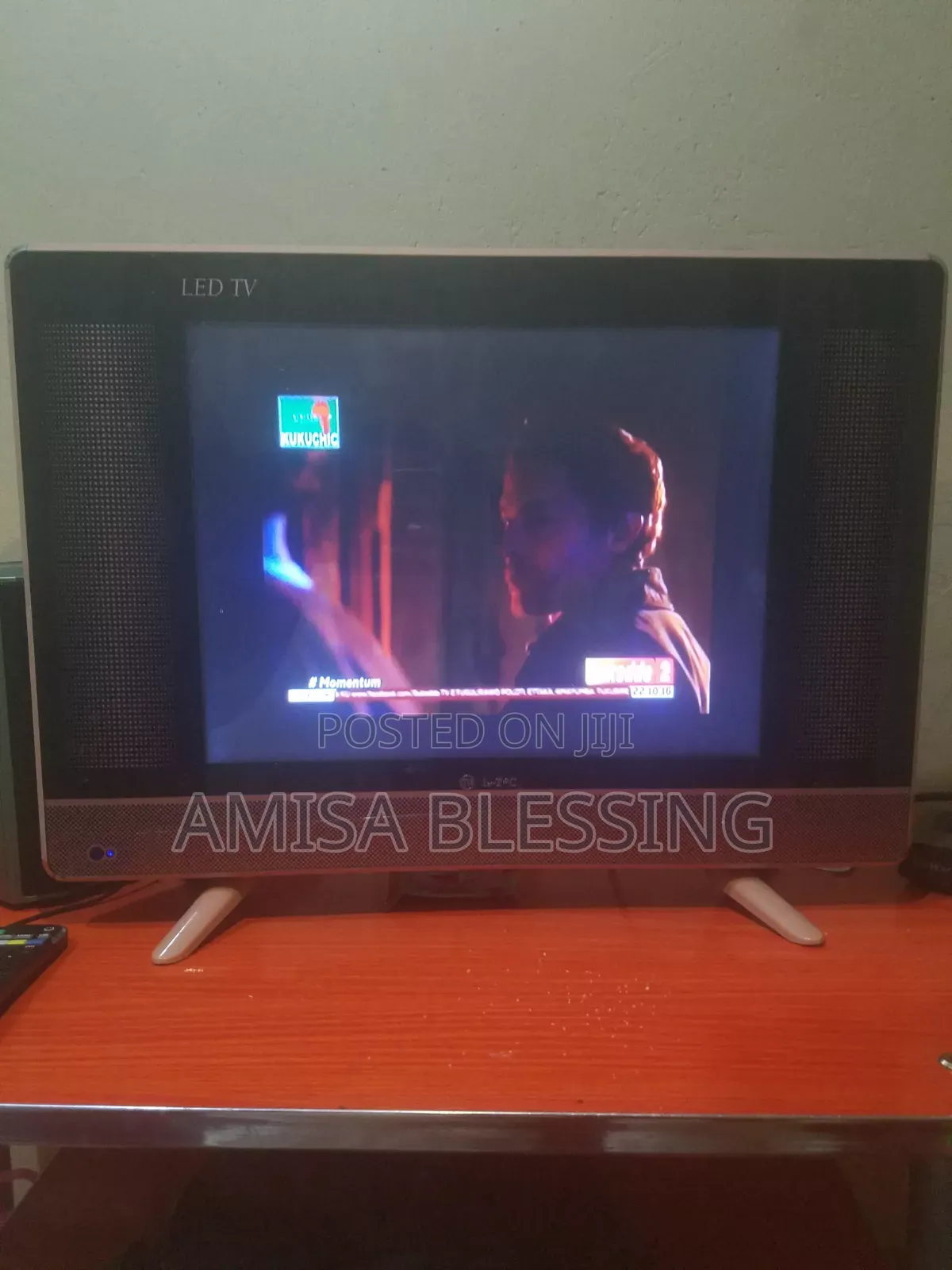 H-Tec LED TV Flat Screen for Sale 19 Inch