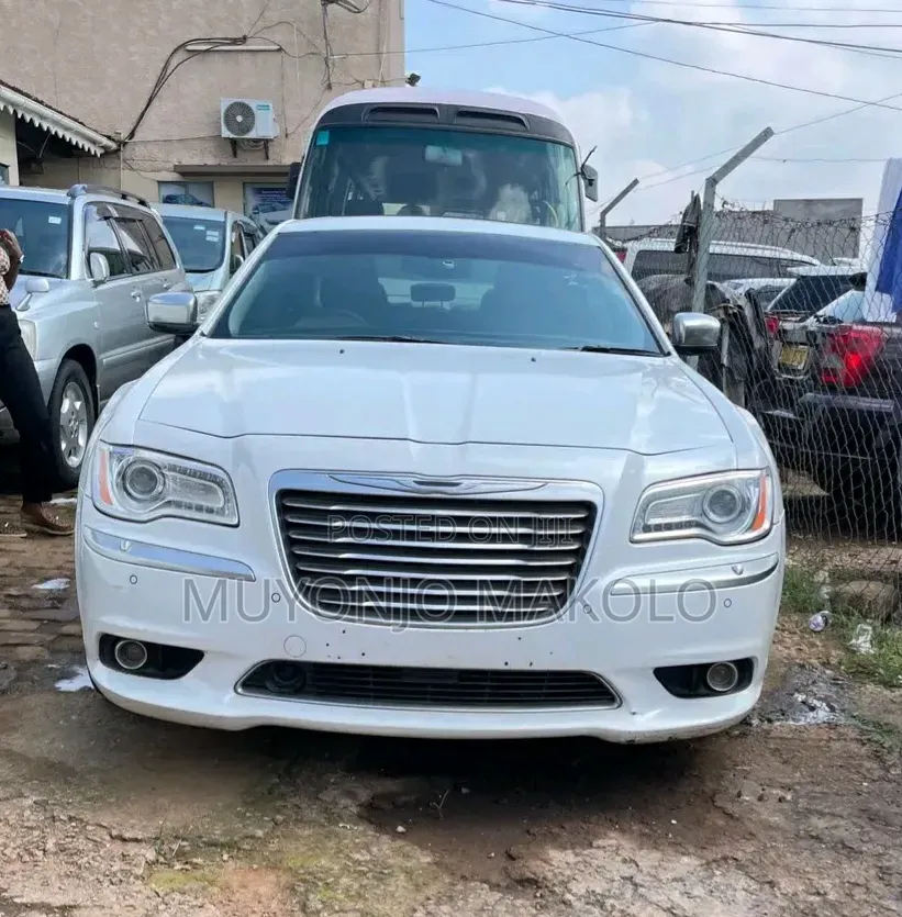 Chrysler 300C 2014 White