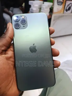 Apple iPhone 11 256 GB Green
