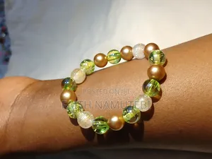 Citrine and Sage Braclet