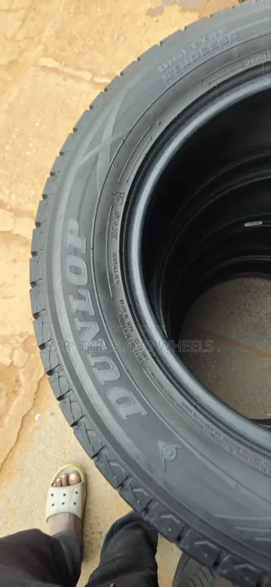 225/65r17 Dunlop Wintermax