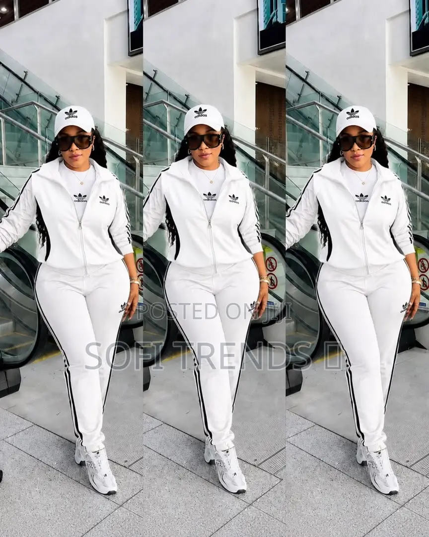 Ladies Classic Three Piece