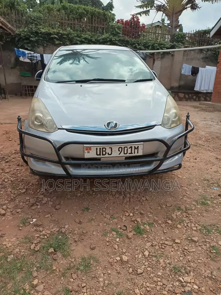 Toyota Wish 2007 White