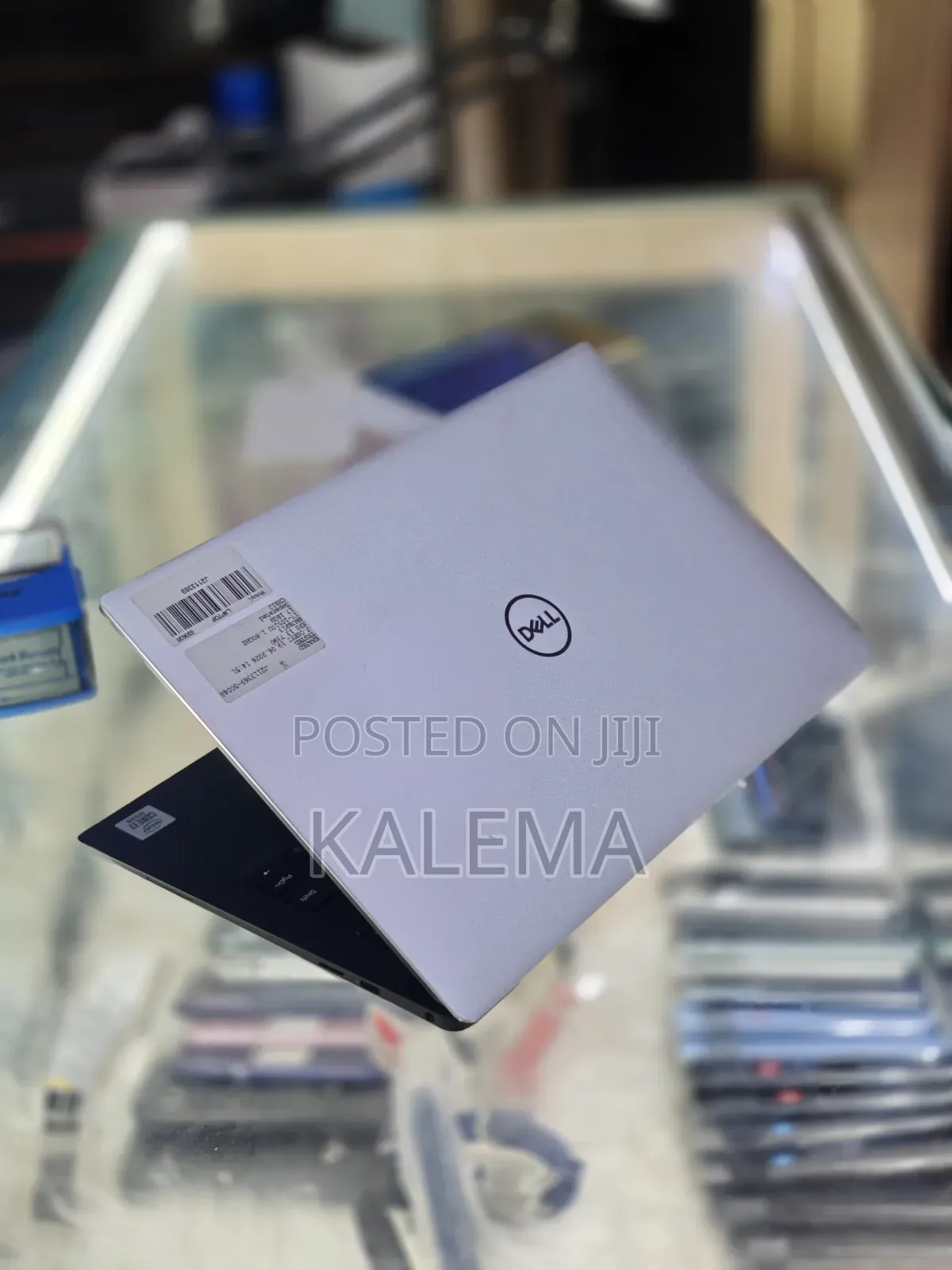 New Laptop Dell XPS 13 7390 16GB Intel Core i7 SSD 256GB