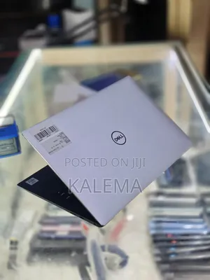 New Laptop Dell XPS 13 7390 16GB Intel Core i7 SSD 256GB