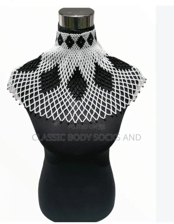 White Craft Small Bead Netted Necklace