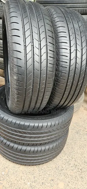 225/65r17 Bridgestone Alenza