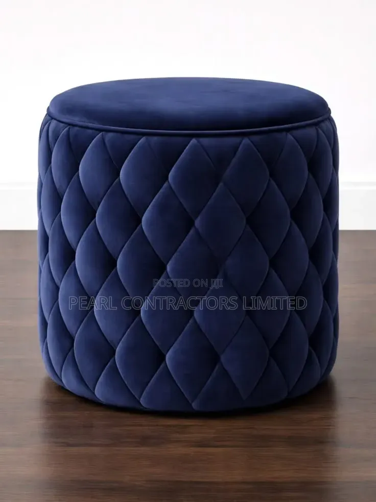 Ottoman Poufs/Patterned Ottoman Poufs in Different Colours 300,000l-