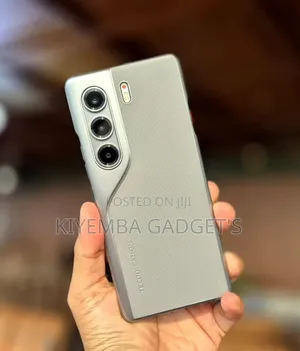 New Tecno Camon 40 Pro 5G 256 GB Silver