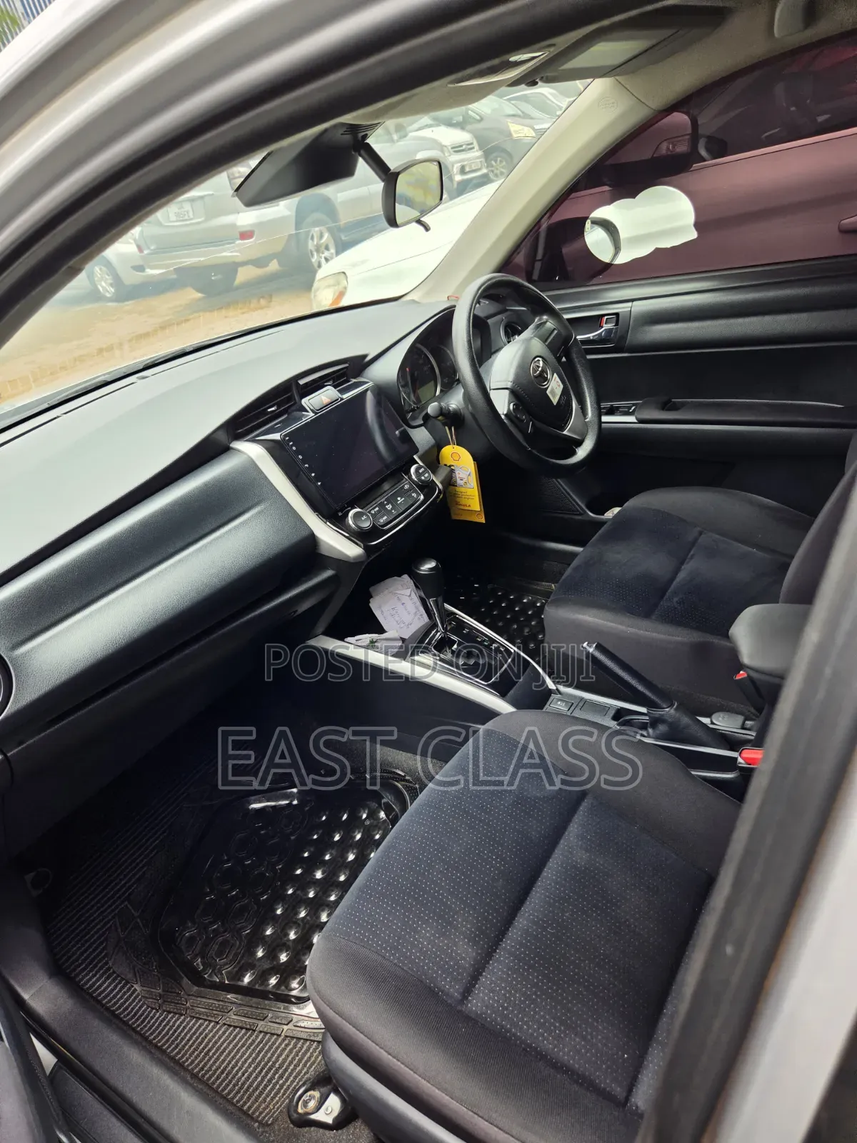 Toyota Corolla Fielder 1.5 Petrol AWD 2015 Silver