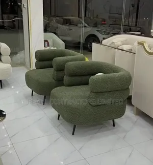 Sofa Chairs/a Pair of Putin Accent Sofa in Any Colour