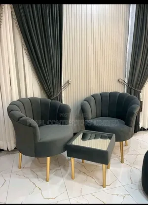 Sofa Chairs/a Pair of Butterfly Accent Sofas in Any Colour