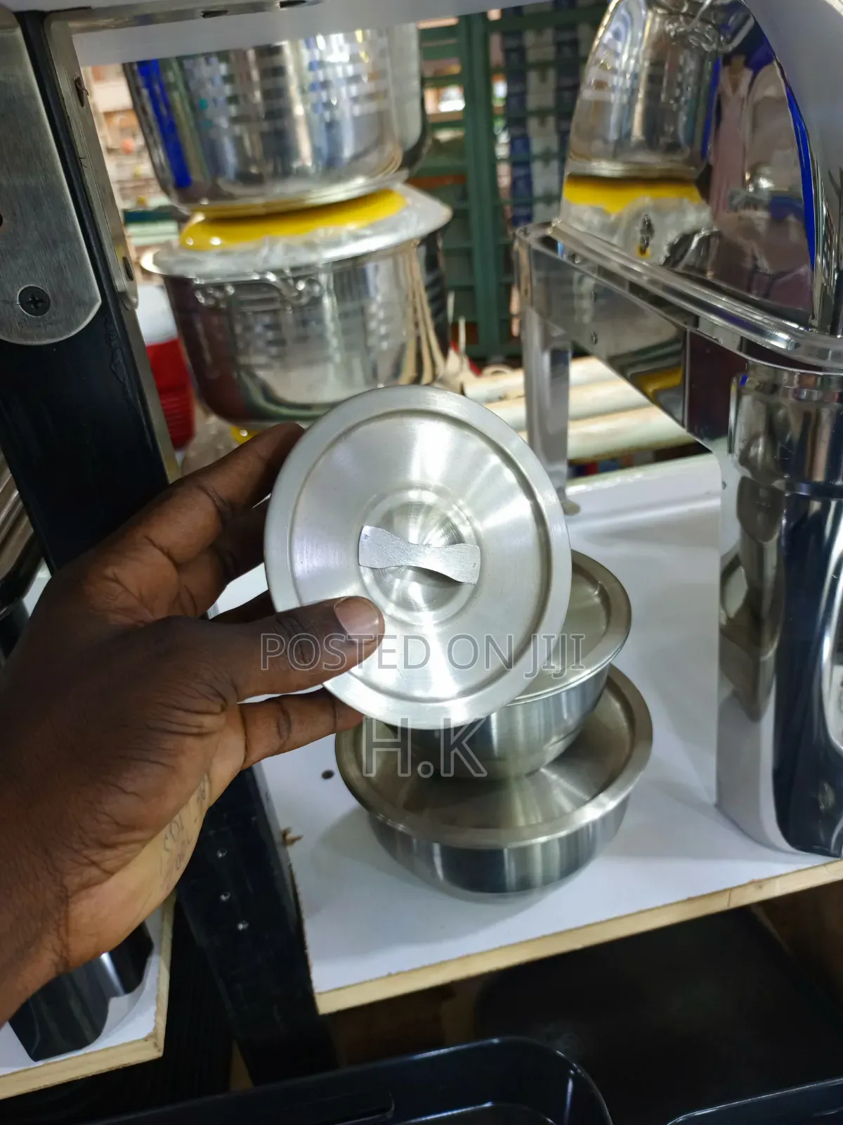 Stainless Steel Bowls With Matching Lids (Small)